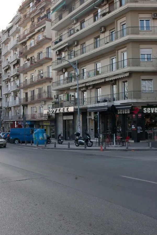 Stylish Zoi'S Appartment Next To Helexpo, White Tower Thessaloniki Apartment